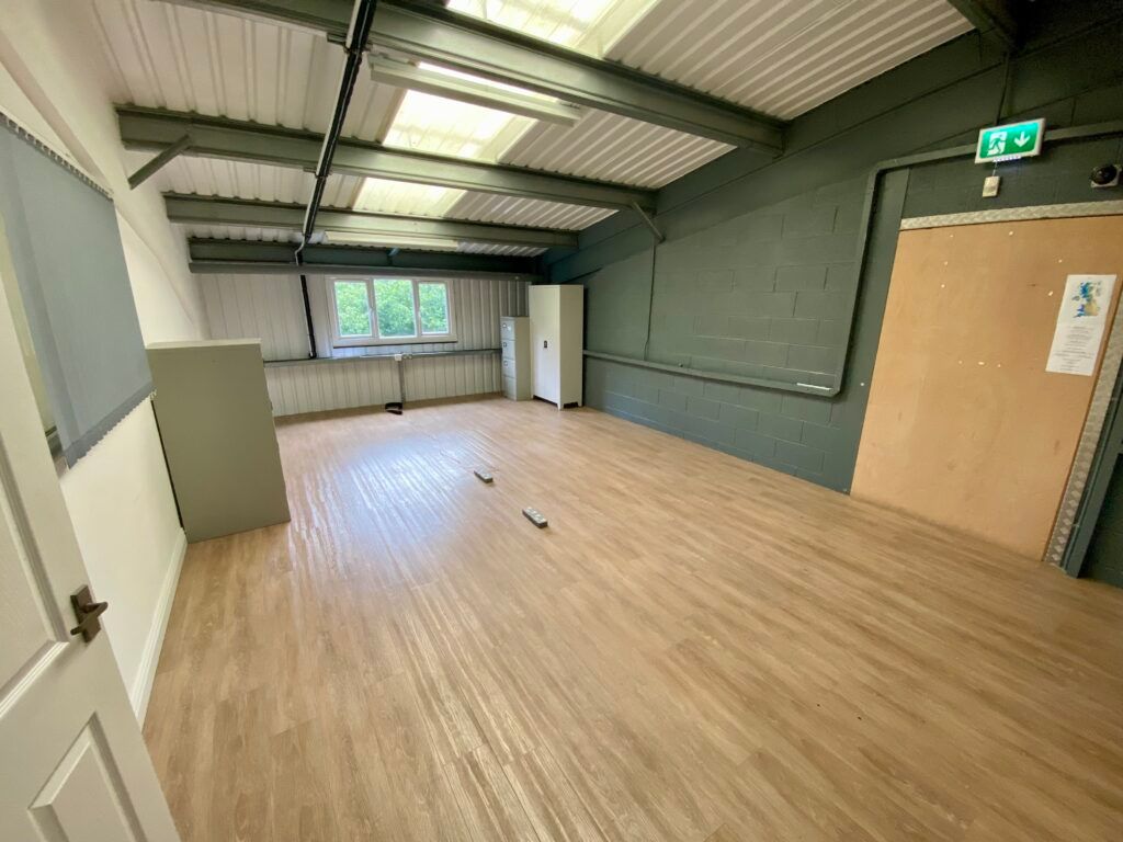 Property photo 2 of 7
