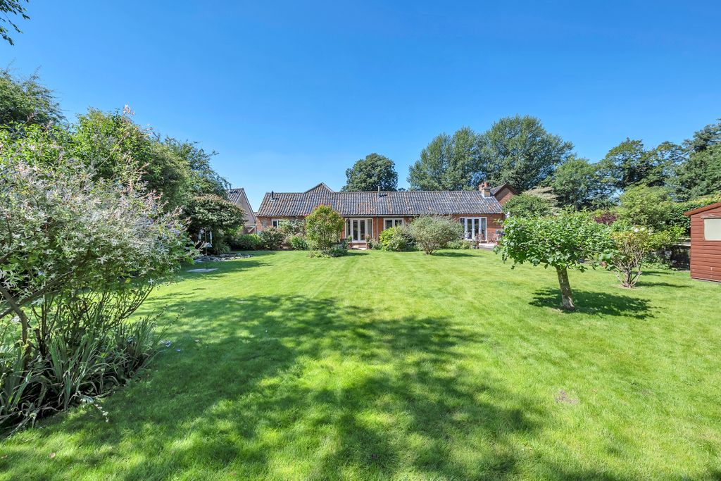 Property photo 2 of 25 Image