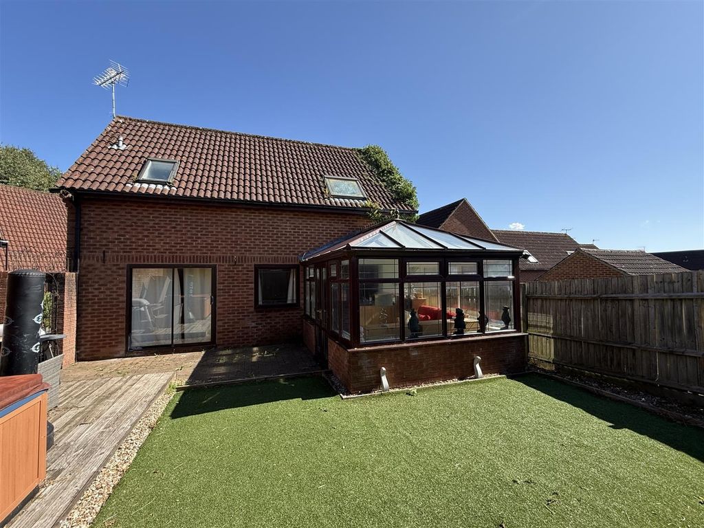 Property photo 1 of 13 Rear Garden