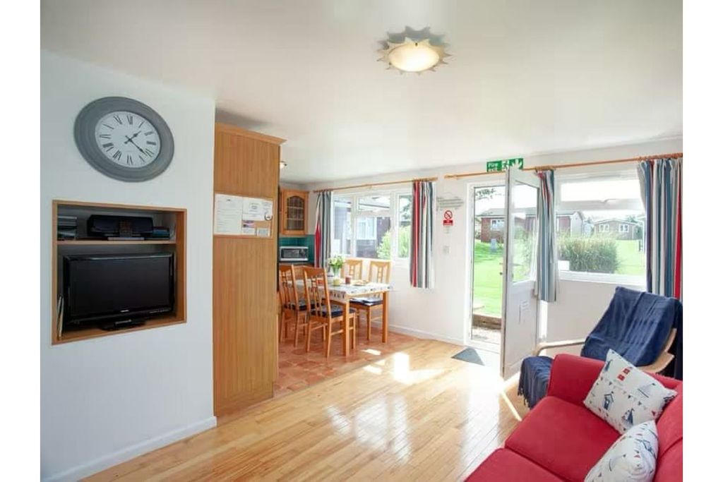 Property photo 3 of 15