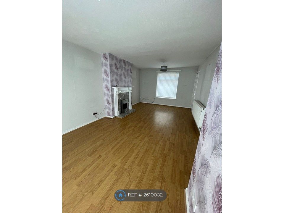 Property photo 3 of 12 Living Room