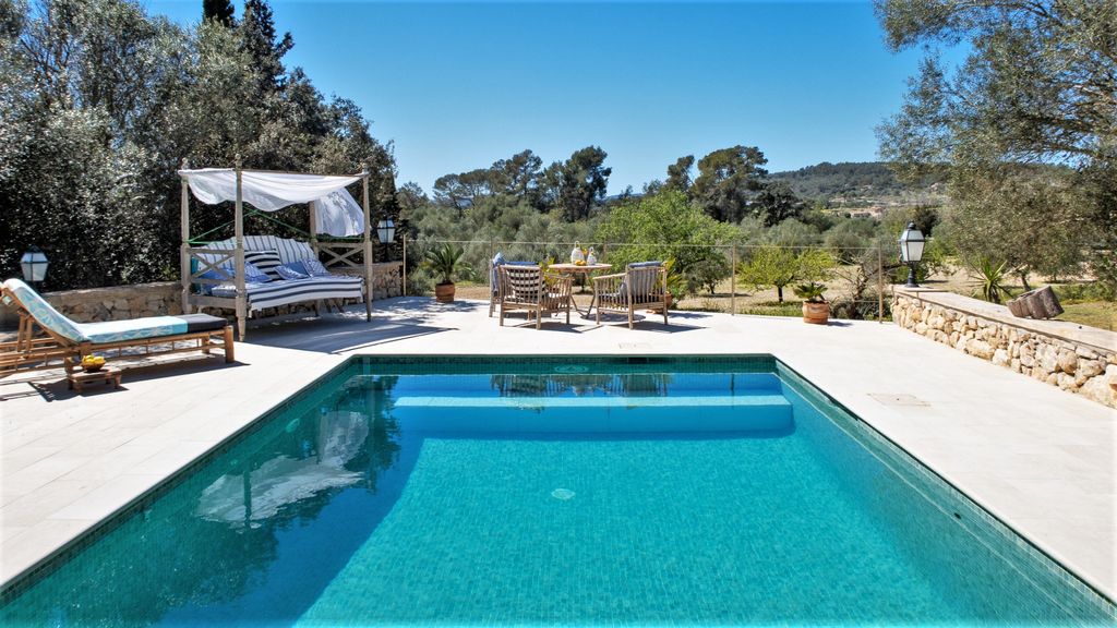 Property photo 1 of 17 001.Jpg