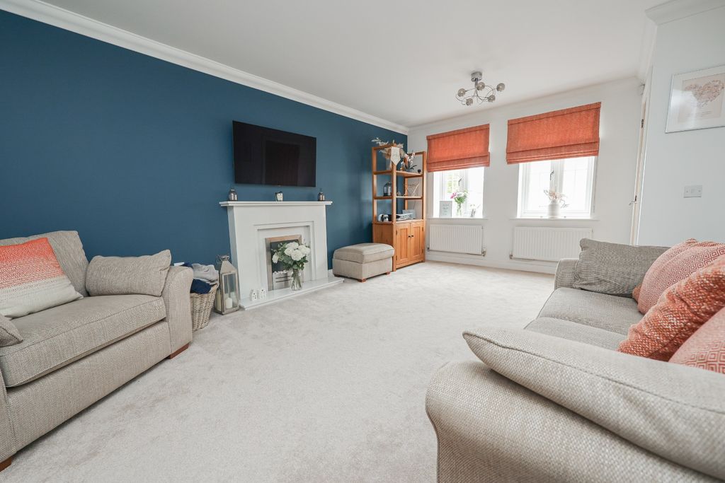 Property photo 3 of 24 4419633