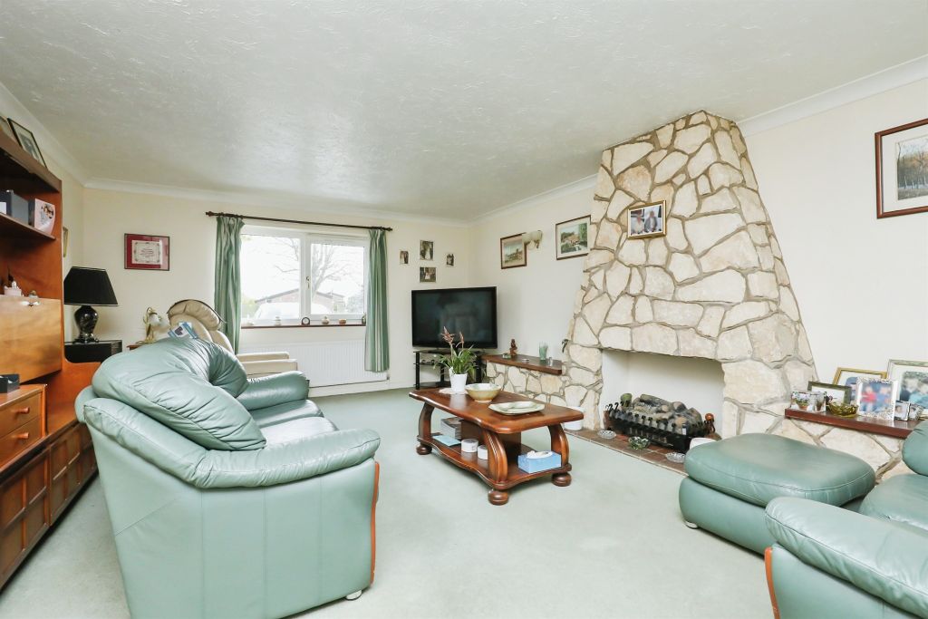 Property photo 3 of 18