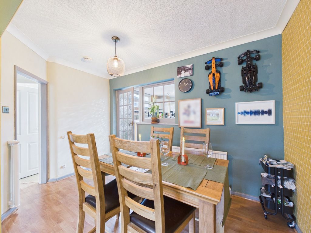 Property photo 3 of 15 4756738