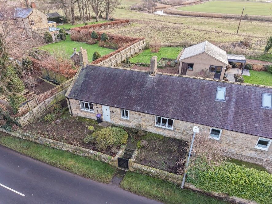 Property photo 3 of 12