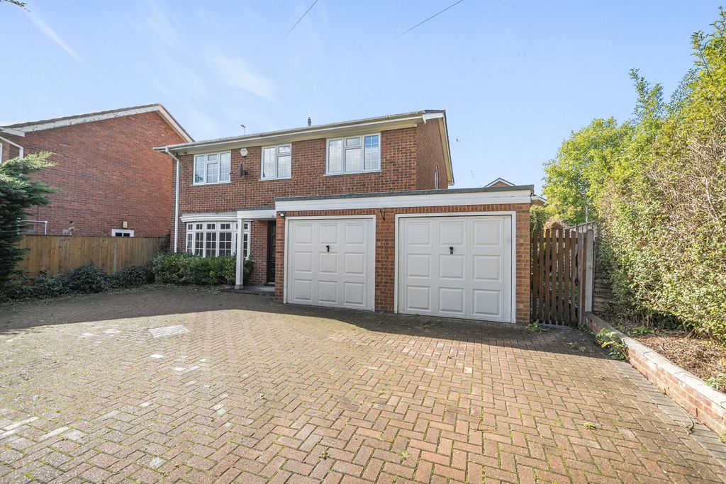 Property photo 2 of 18