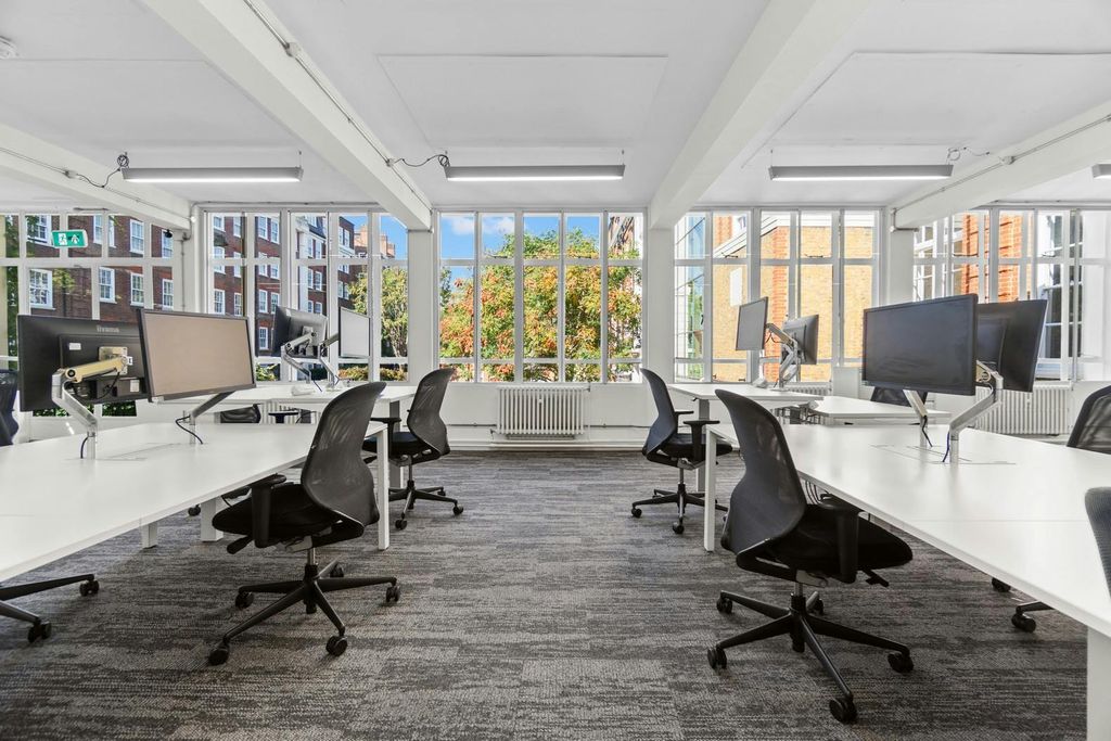 Property photo 3 of 24 Ground Floor Unit