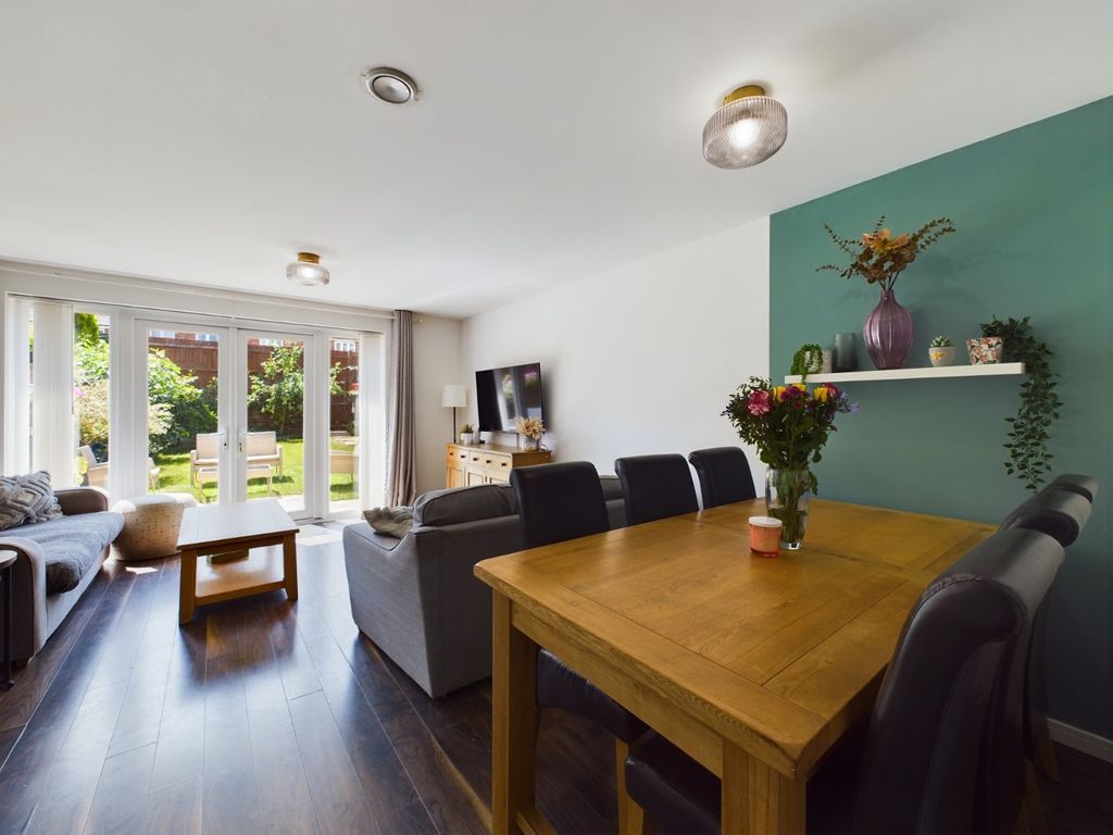 Property photo 3 of 15 Picture No. 17