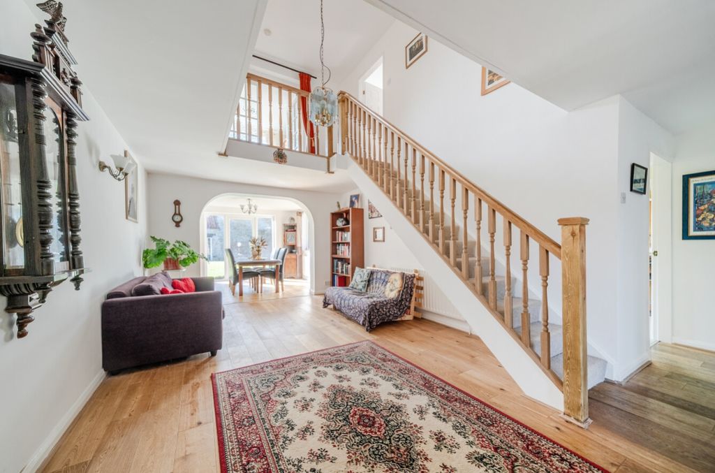 Property photo 2 of 34 1439332-14-69Cee12F0B817