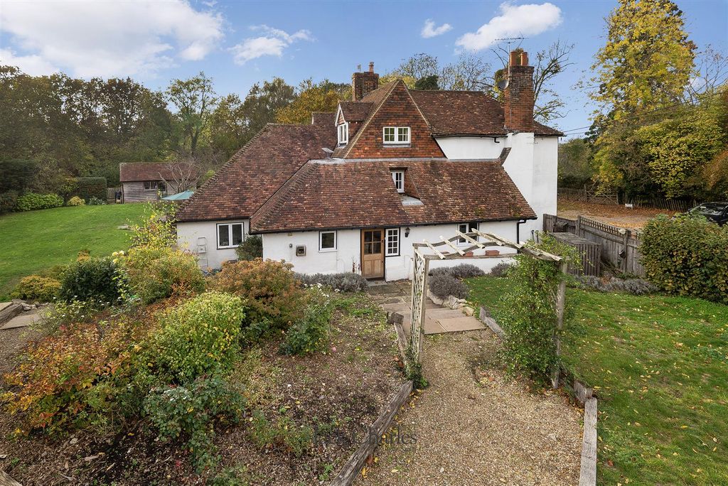 Property photo 2 of 20 The Artichoke, Park Rd, Tn11 9Sr 005.Jpg