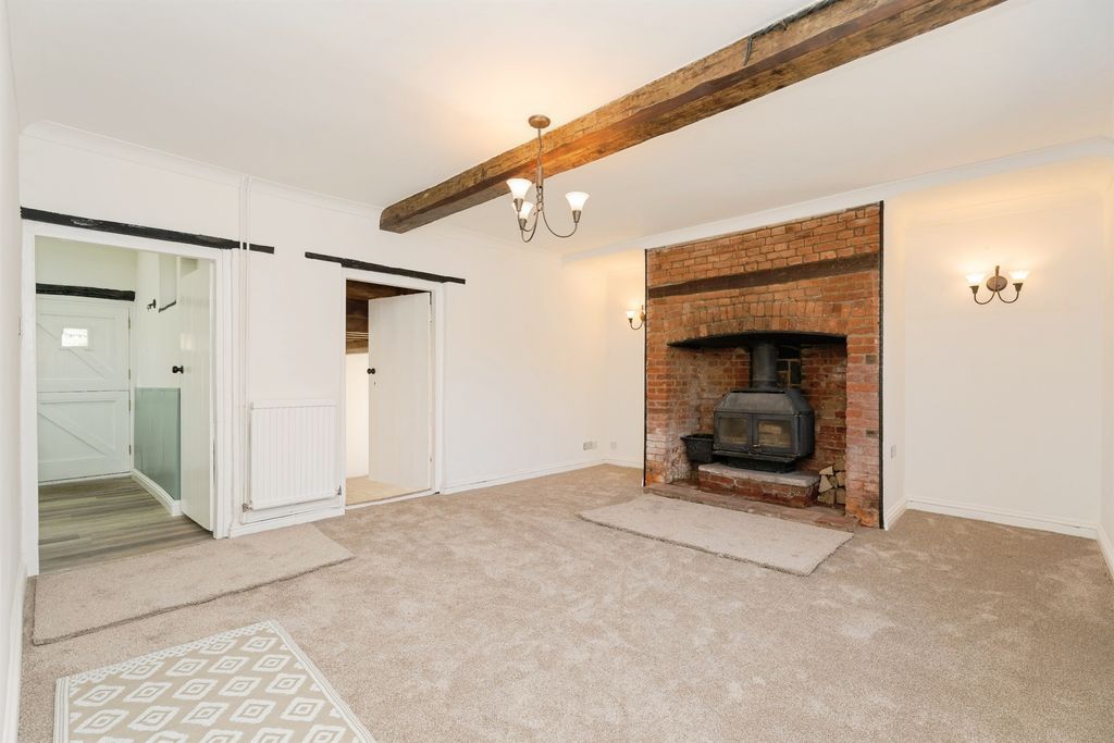 Property photo 2 of 20