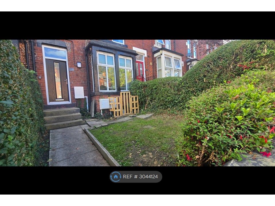 Property photo 2 of 25