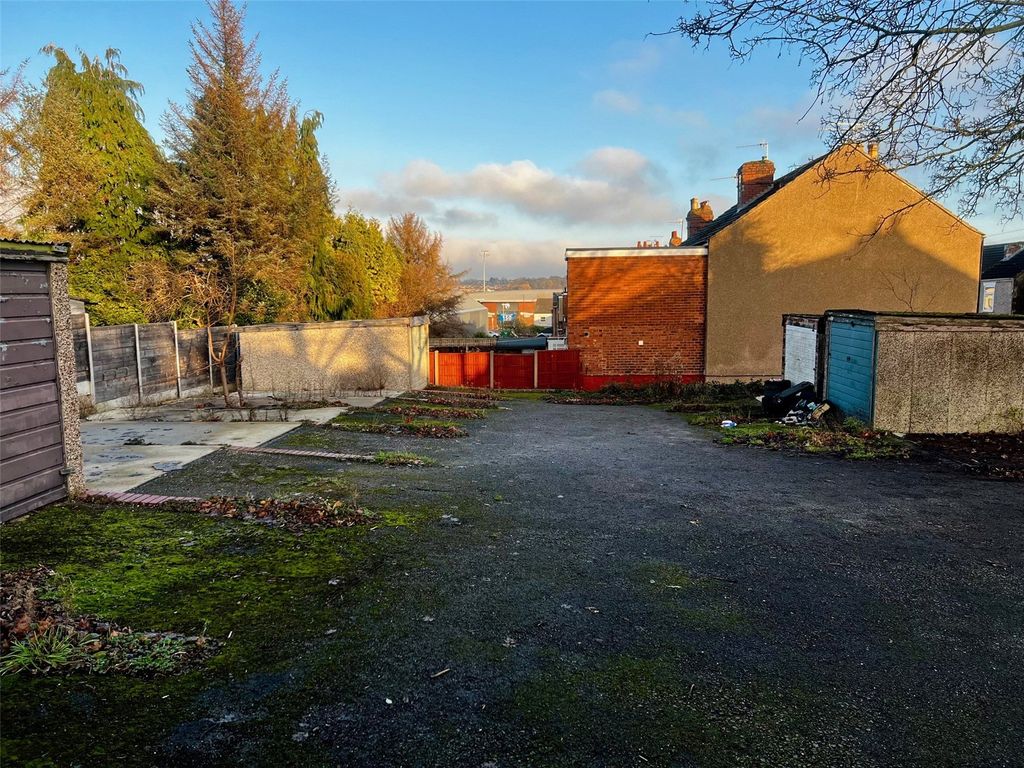 Property photo 3 of 7 Picture No. 02