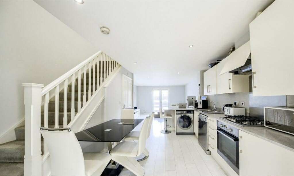 Property photo 2 of 13