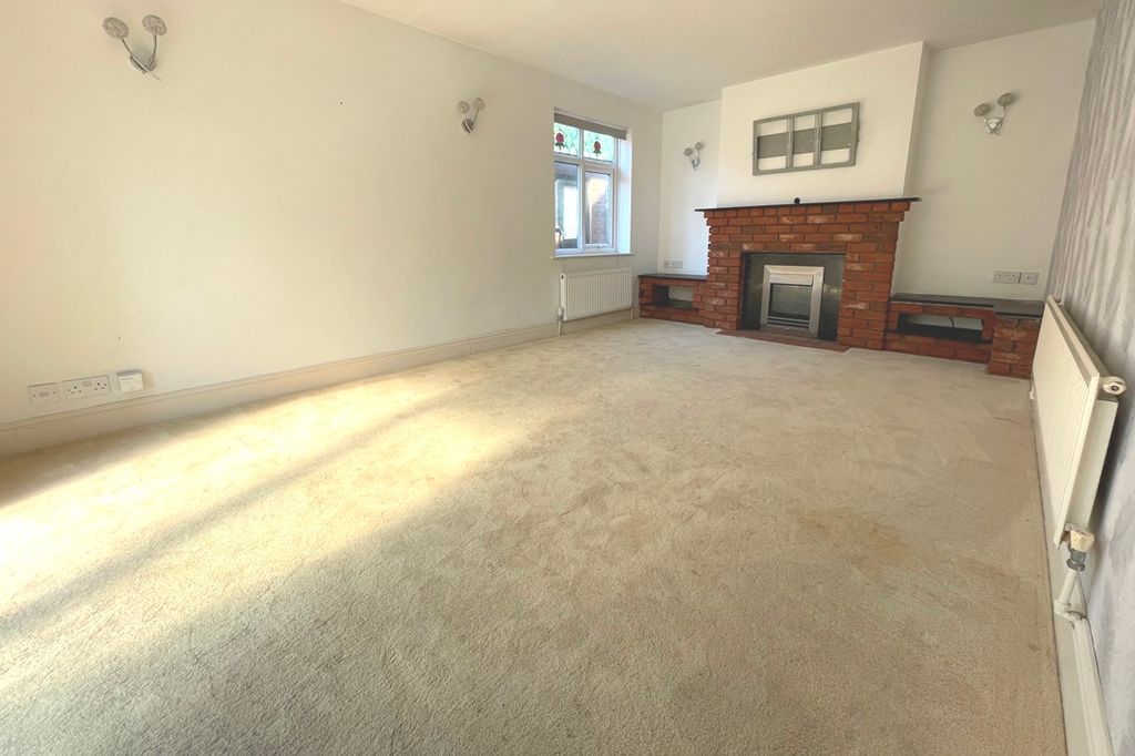 Property photo 2 of 11 Photo 11