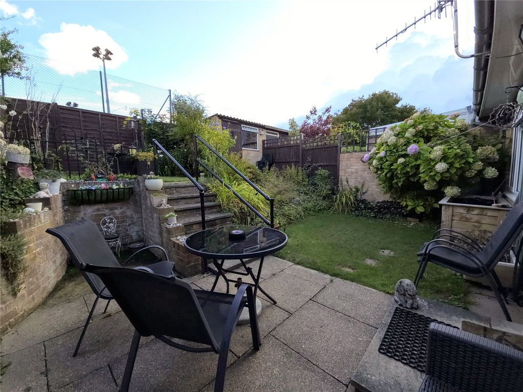 Property photo 2 of 11 Picture No. 31