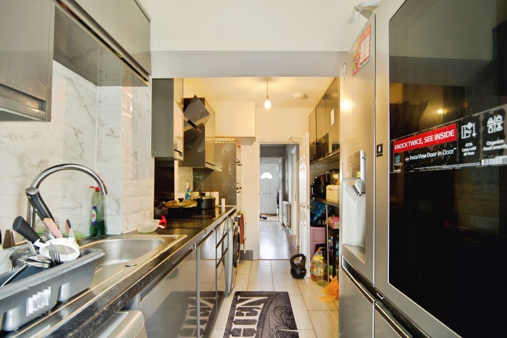 Property photo 3 of 10 Pbox-Img.Jpg