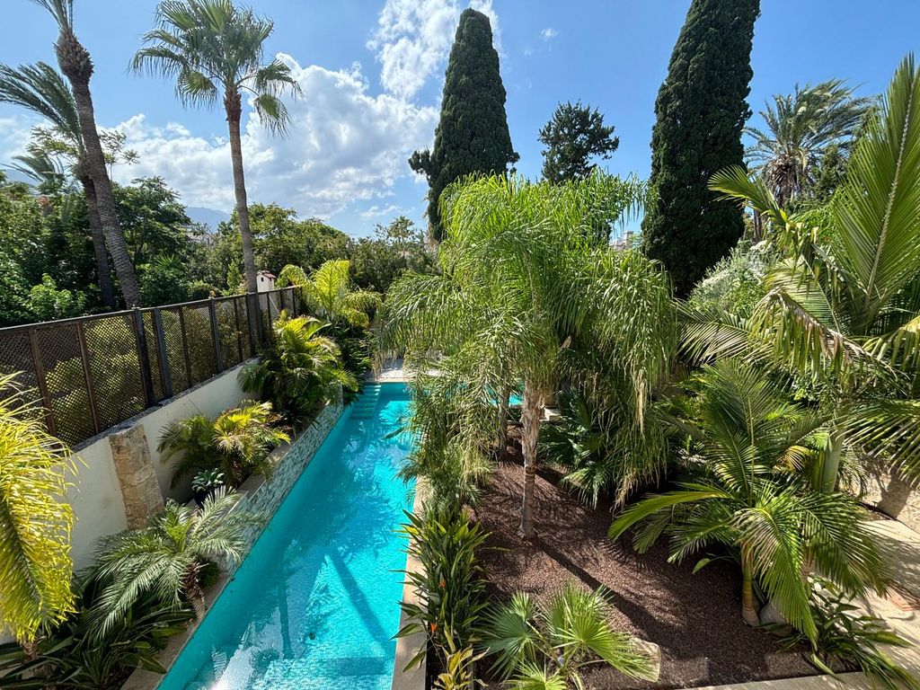 Property photo 2 of 42