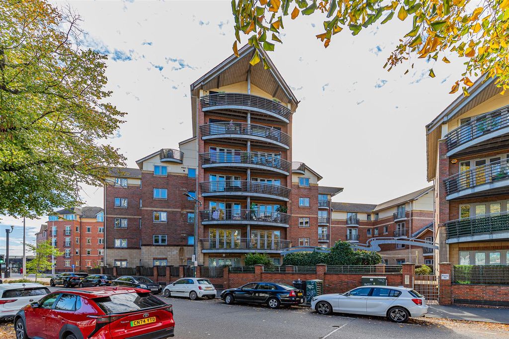 Property photo 1 of 19 6 Millennium View-10.Jpg