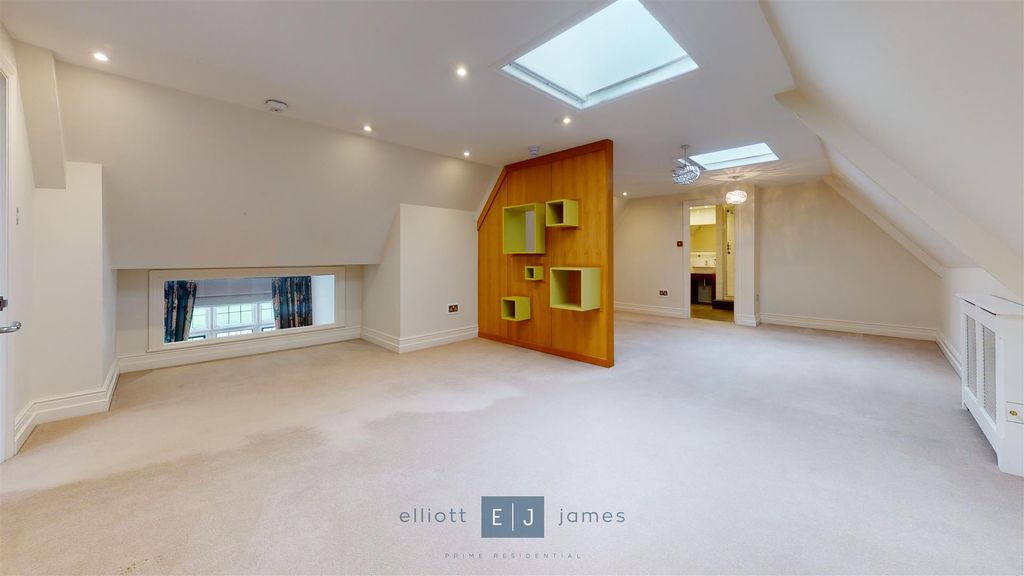 Property photo 2 of 29