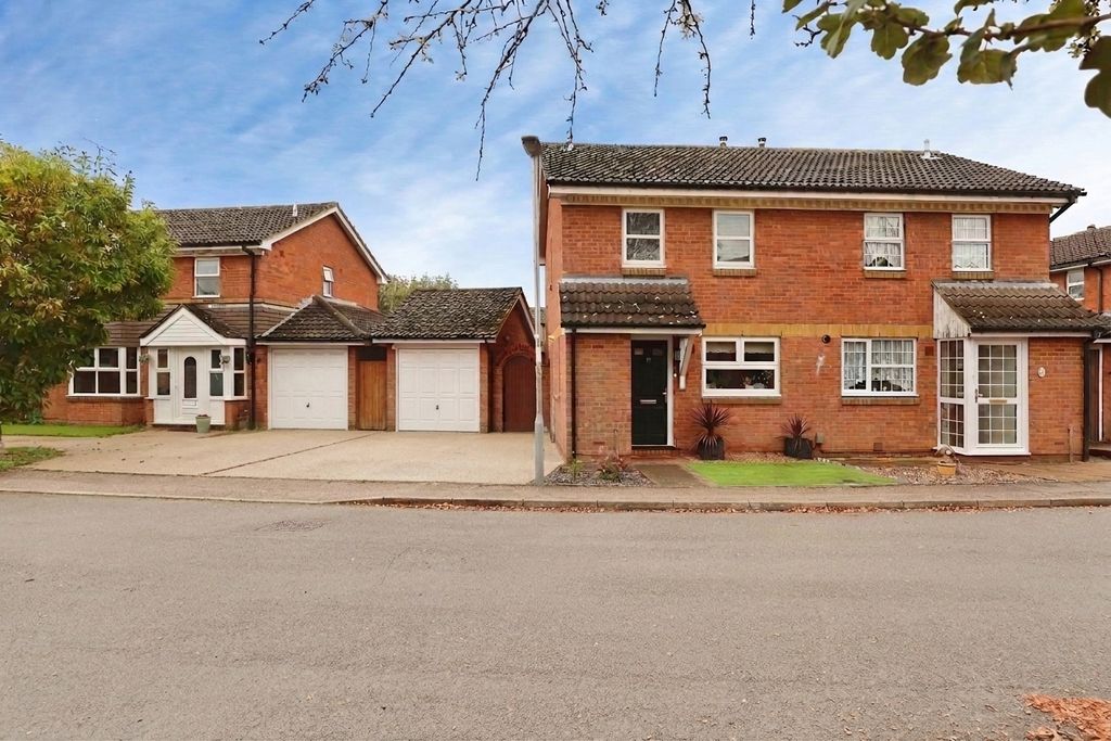 Property photo 1 of 30