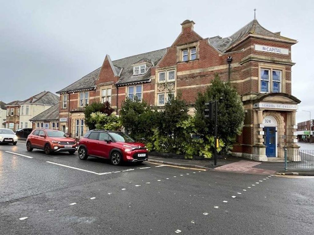 Property photo 2 of 13