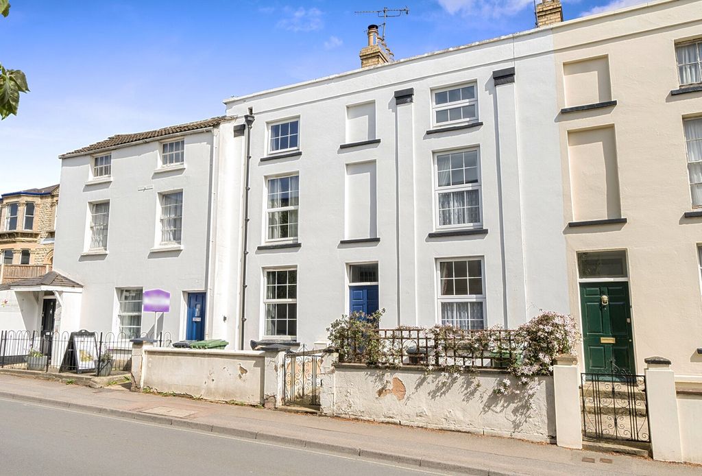 Property photo 1 of 21 Picture No. 24