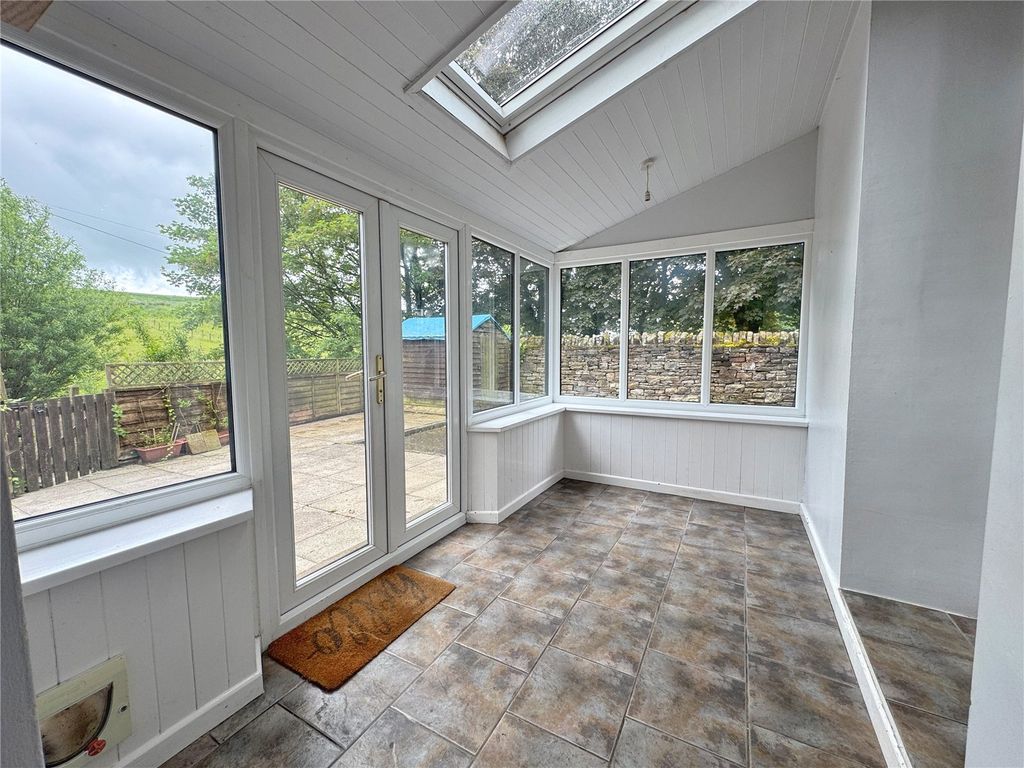 Property photo 3 of 45 Picture No. 18
