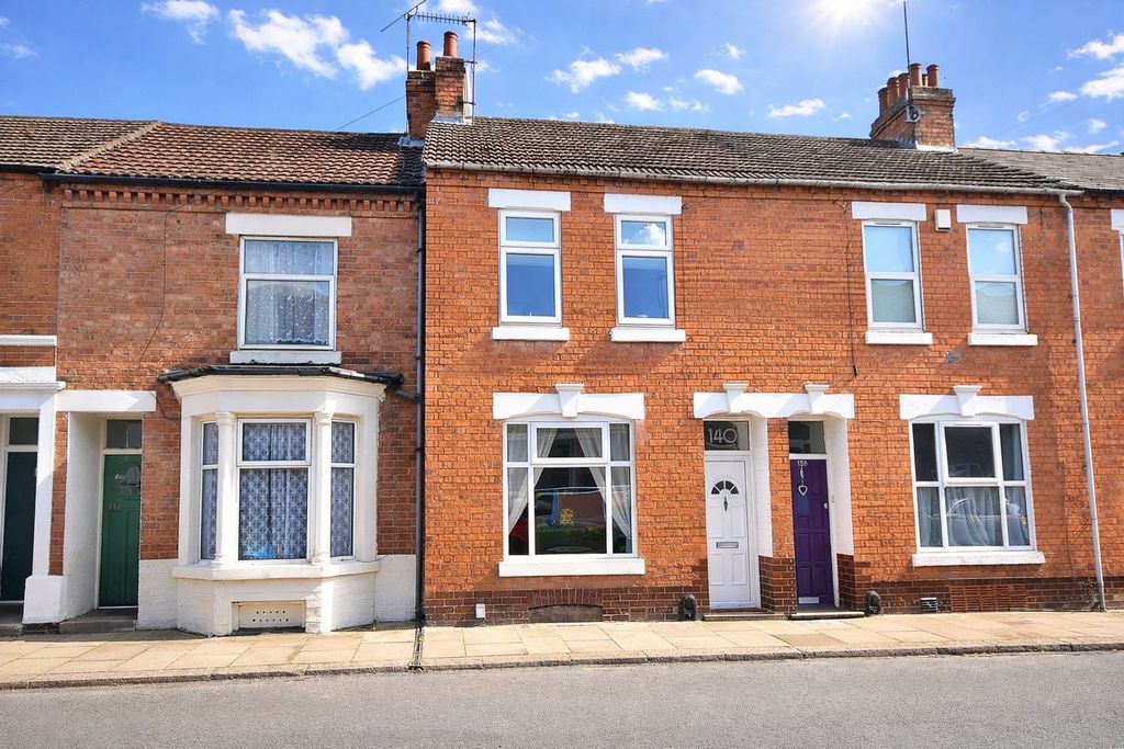 Property photo 1 of 25
