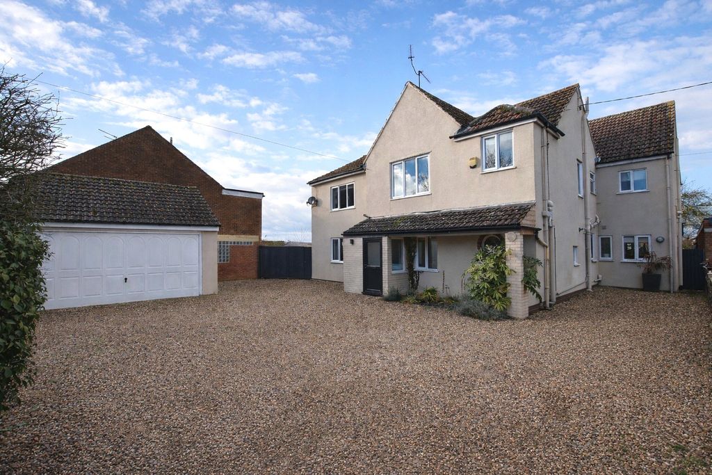 Property photo 1 of 18 Picture No. 11