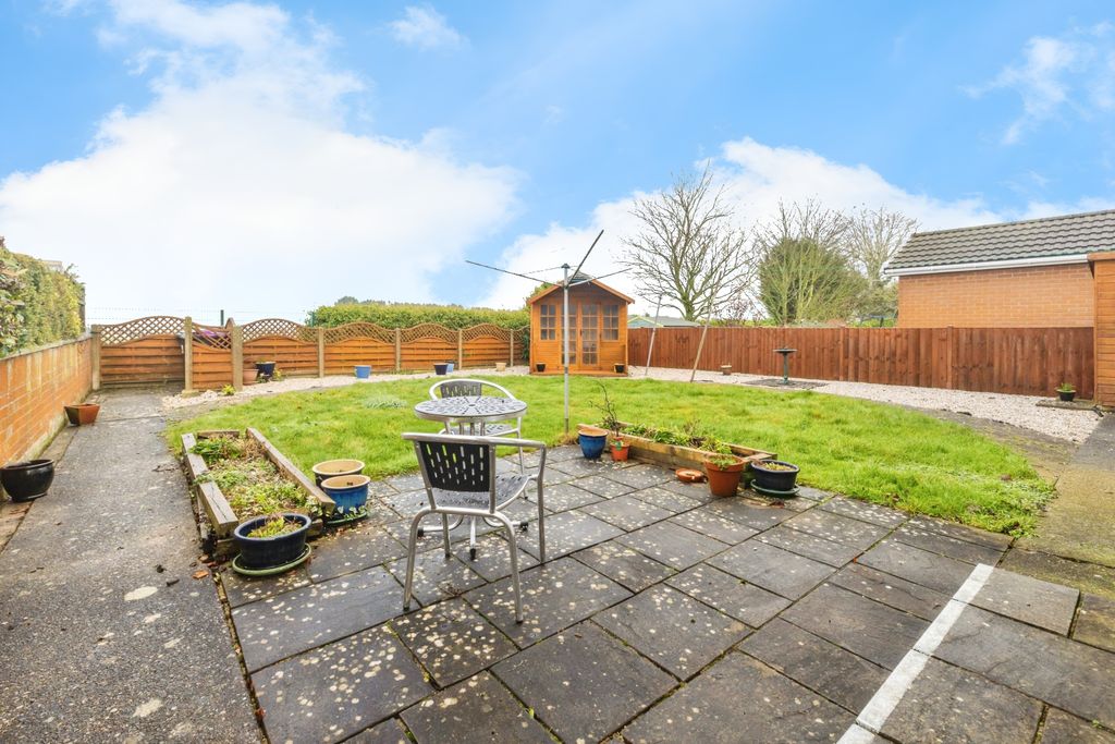 Property photo 2 of 15