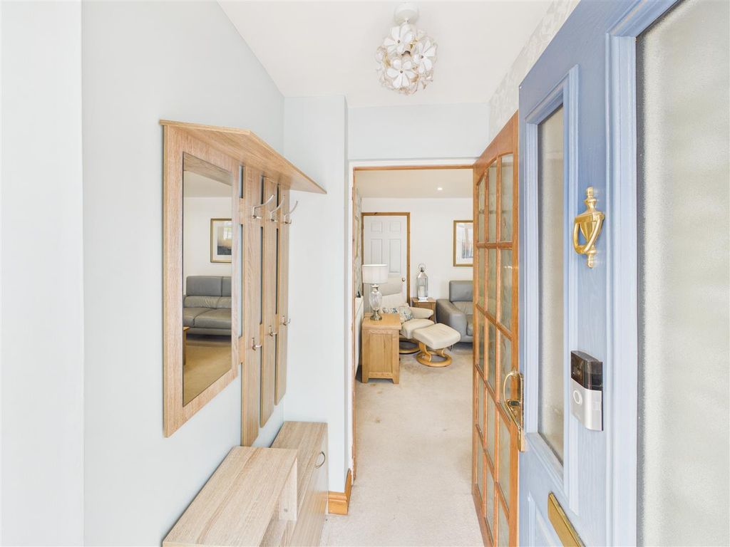 Property photo 2 of 24
