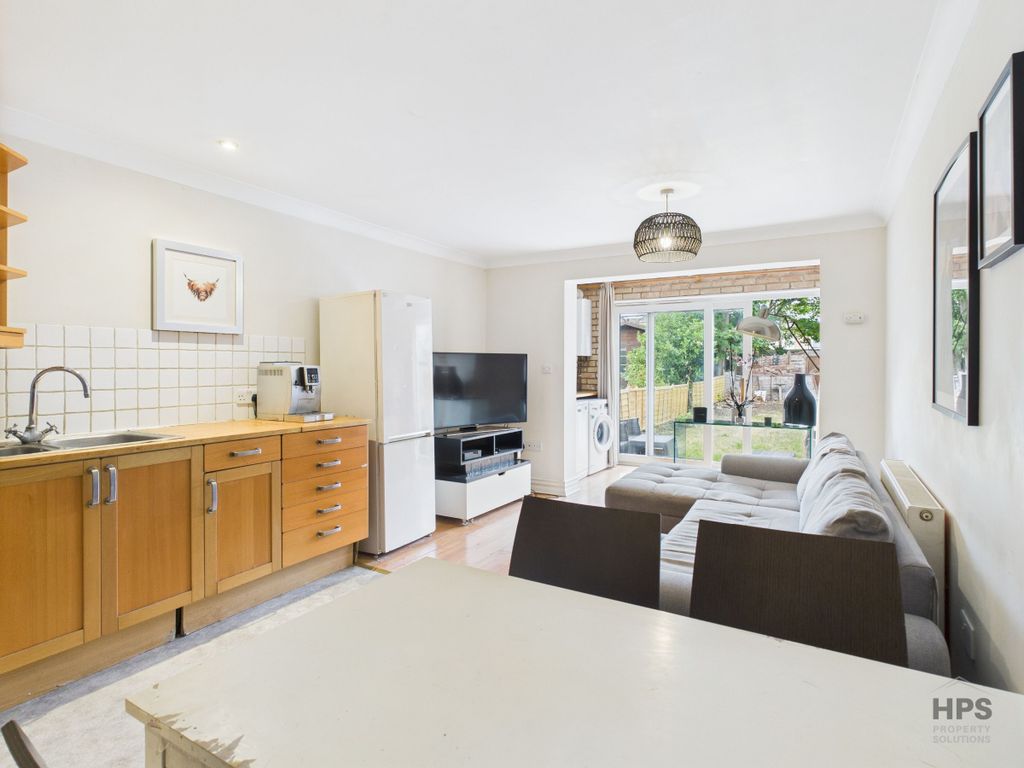 Property photo 2 of 18