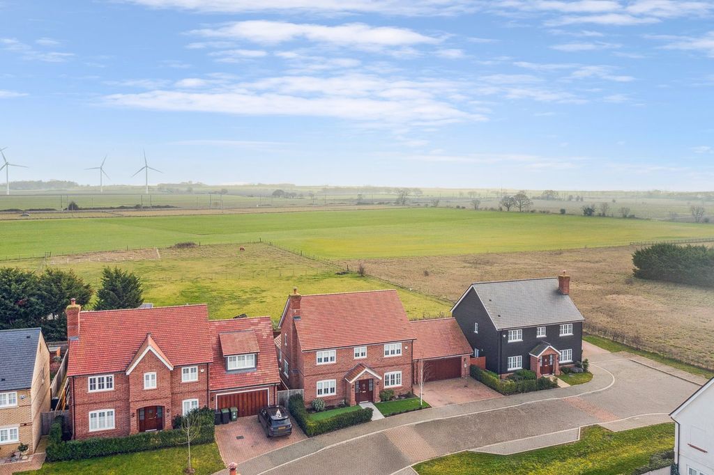 Property photo 3 of 26