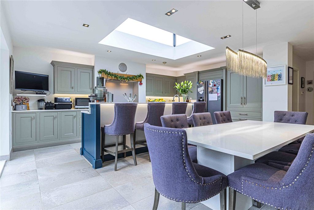 Property photo 3 of 17 Picture No. 34