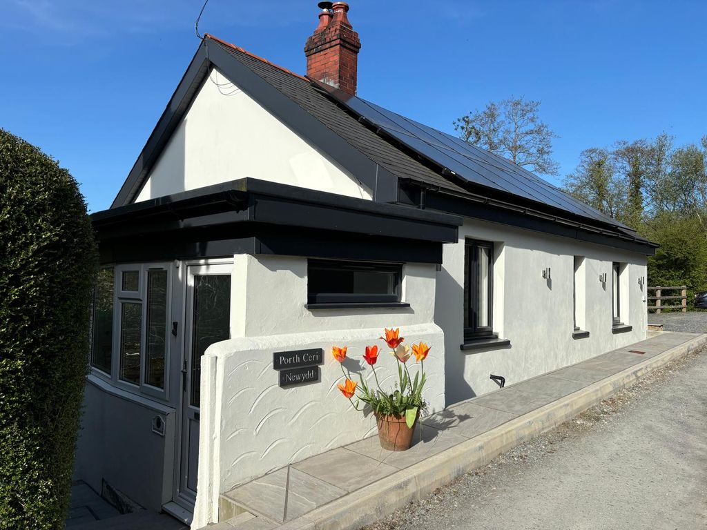 Property photo 1 of 39