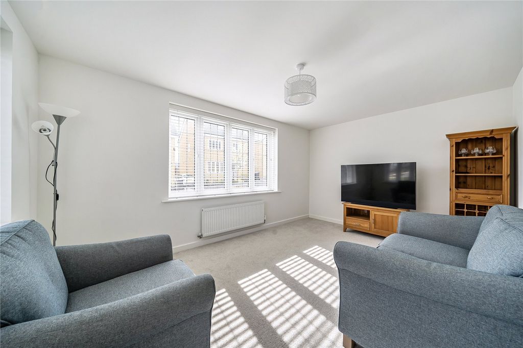 Property photo 2 of 16 Picture 2