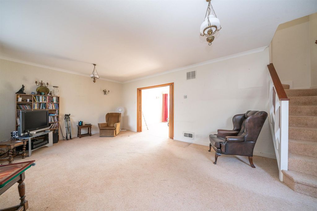 Property photo 2 of 15 17-Pinewood-Garden-2847.Jpg