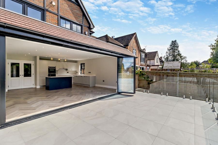 Property photo 2 of 12