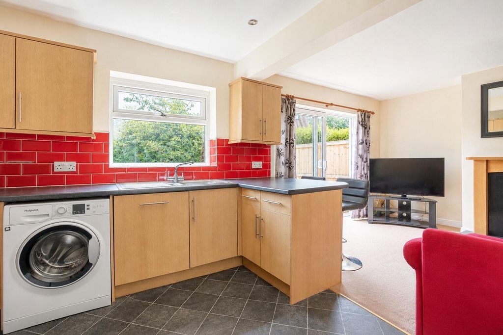 Property photo 2 of 15 Kitchen