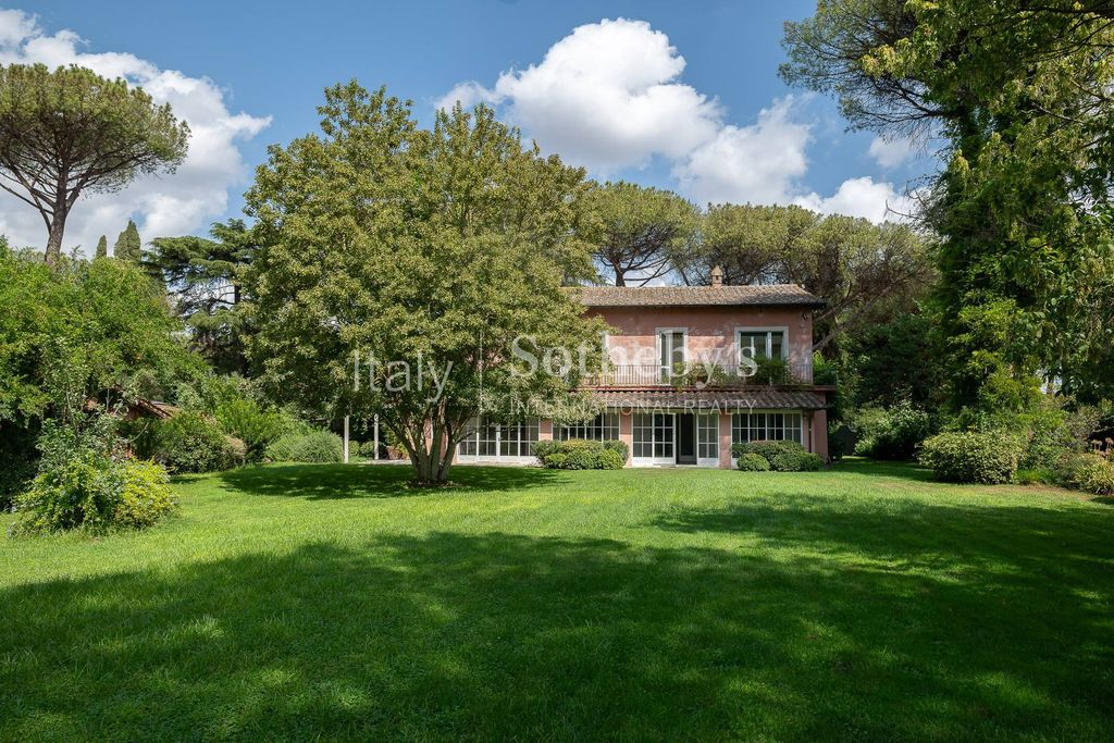 Property photo 2 of 34
