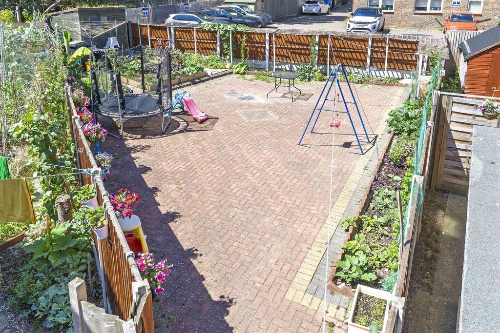 Property photo 2 of 15