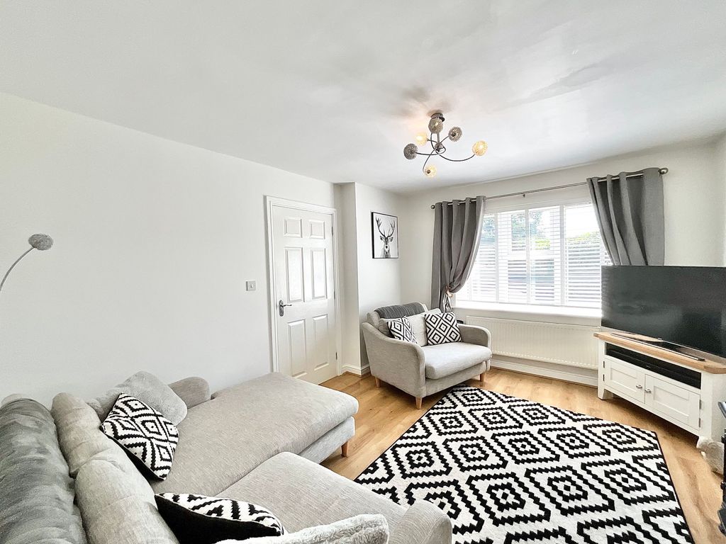 Property photo 2 of 41