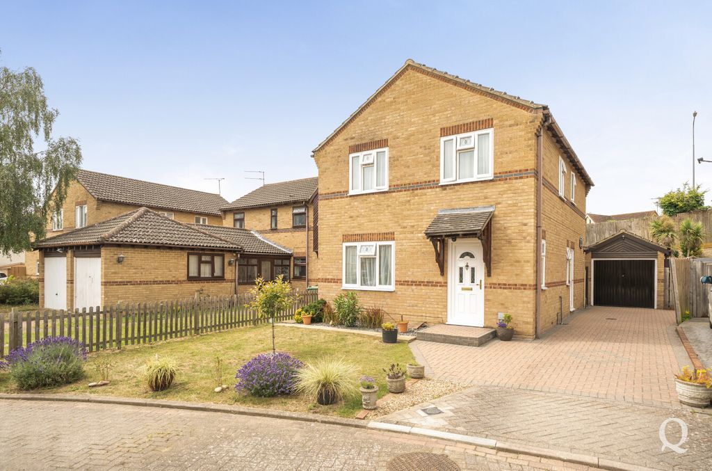 Property photo 1 of 23 B755721d-A833-43F...