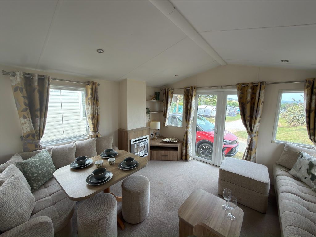 Property photo 2 of 10 Willerby Rio Premiere 2015 Car0057928 143047646.Jpeg