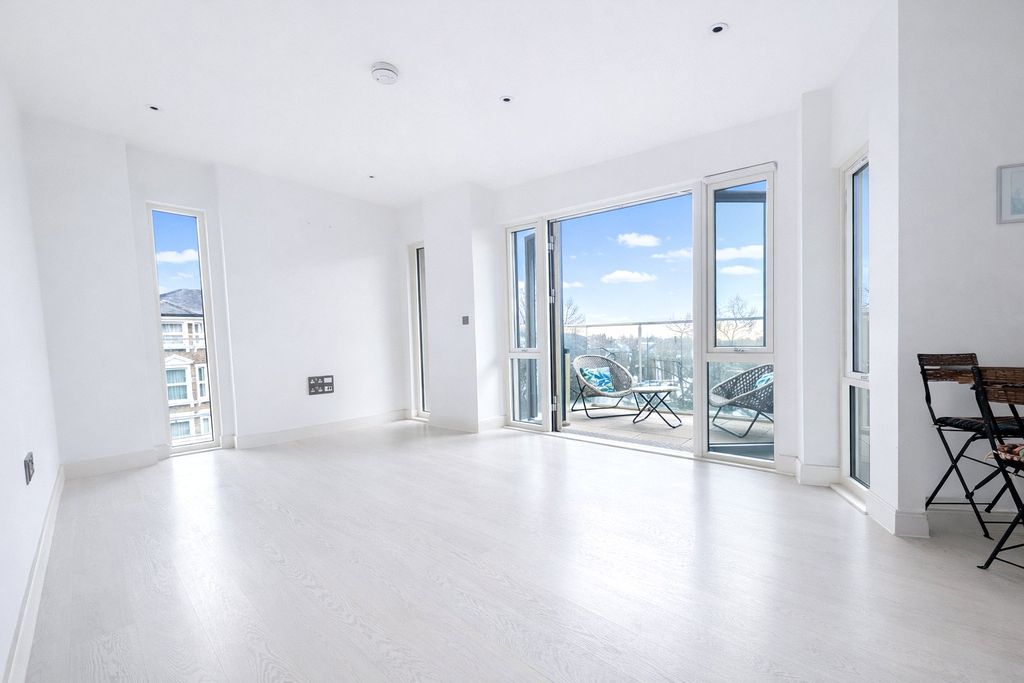 Property photo 2 of 16 Picture 2