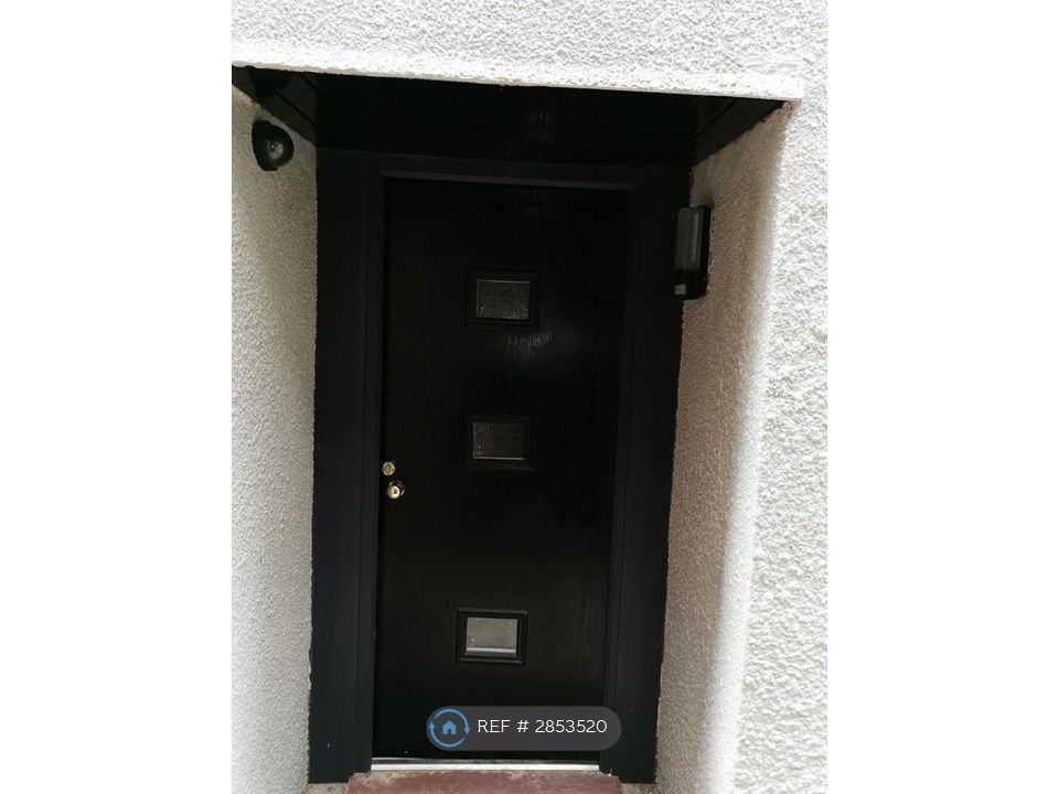 Property photo 3 of 4 Front Entrance