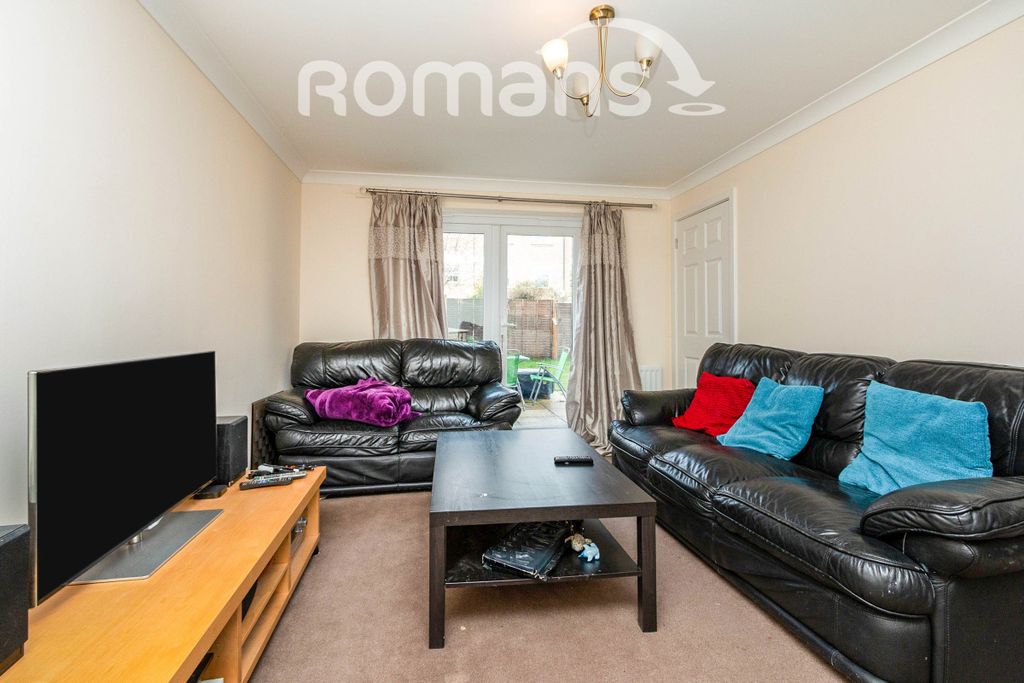 Property photo 2 of 10 2