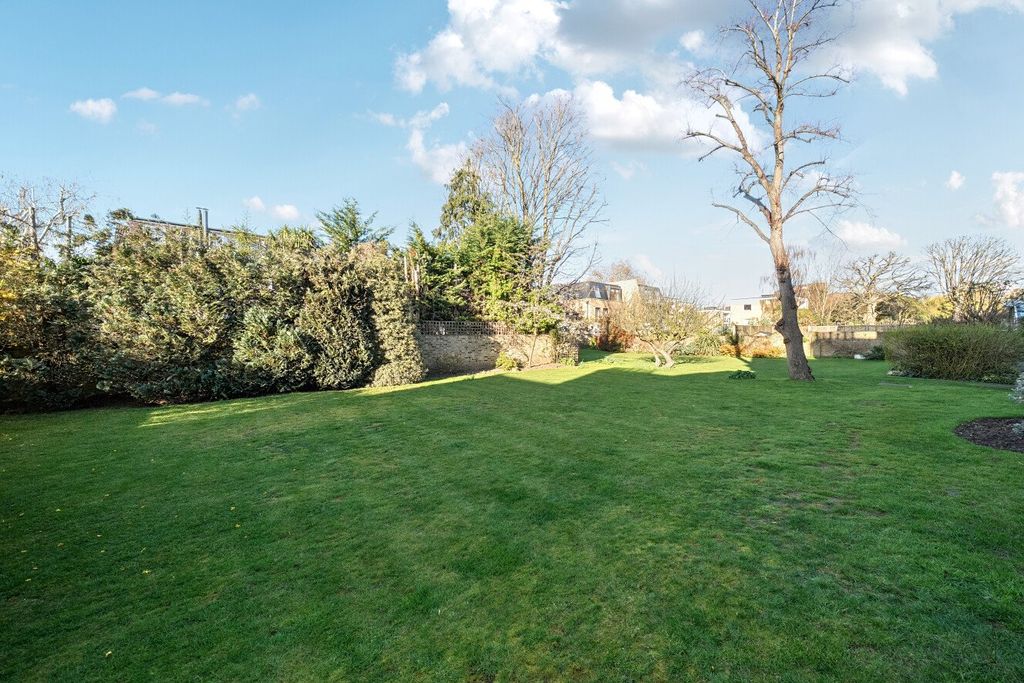 Property photo 3 of 9 Picture No. 06